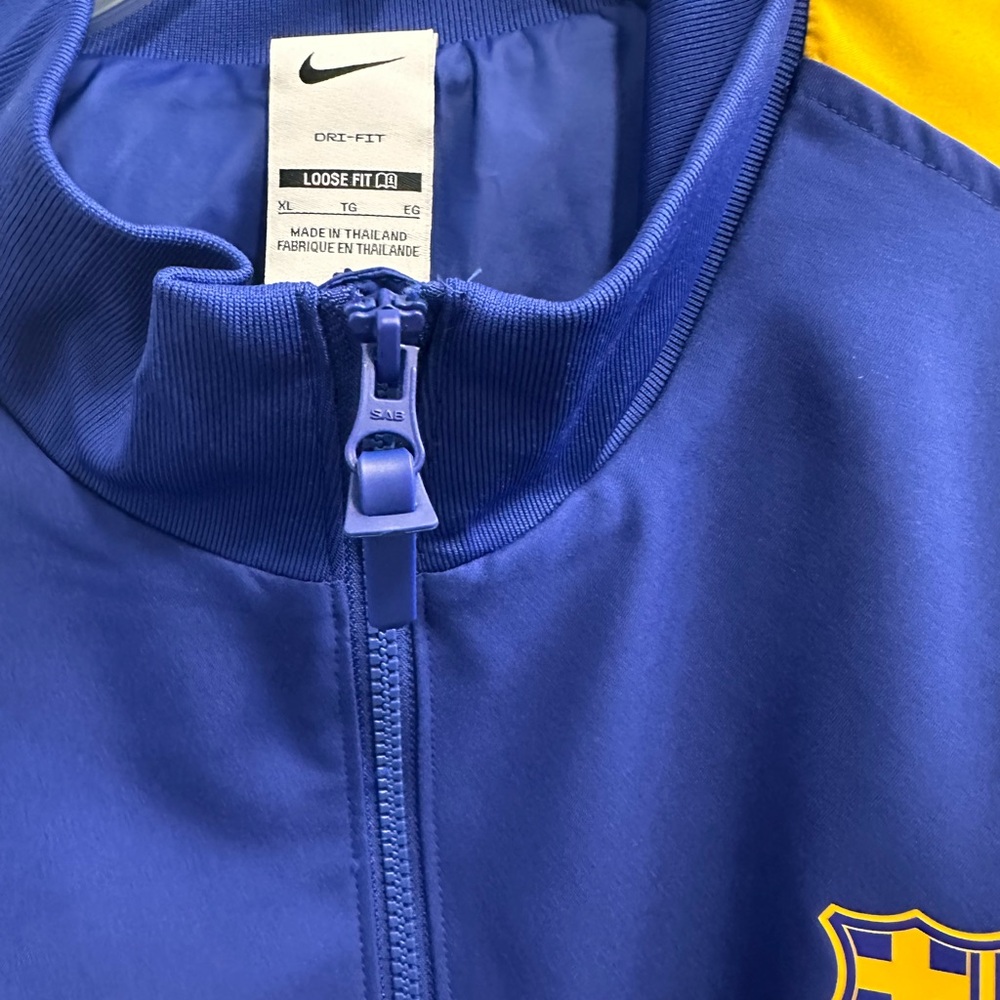 Barcelona Nike 2023/24 Drac Pack Strike Anthem Full-Zip Jacket - Royal - Picture 6 of 16